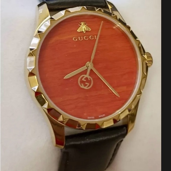 Gucci G Timeless Bee Red Dial Mens Watch - Picture 9 of 9